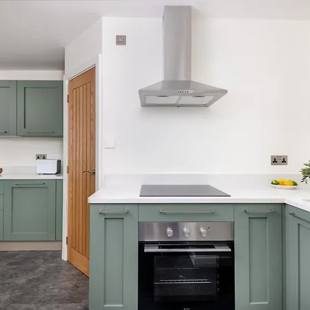 Ruecroft, Holiday home